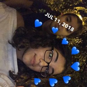 Meet your Posher, Valeria